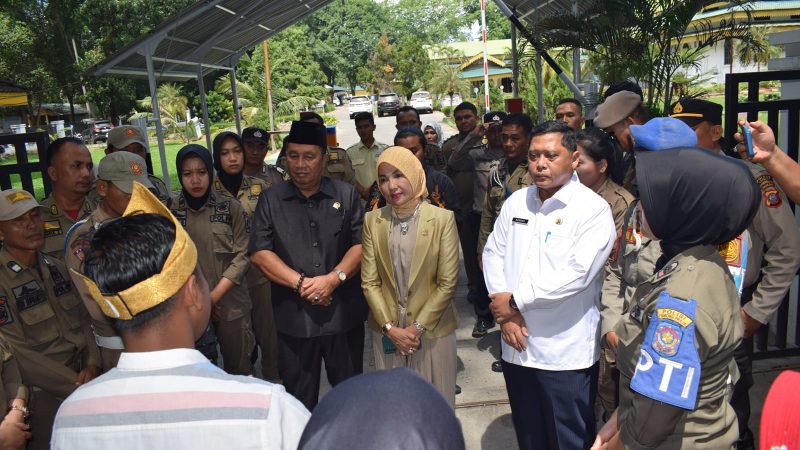 Warga Serapuh Asli Minta DPRD Langkat Keluarkan Rekomendasi Pemecatan Kades