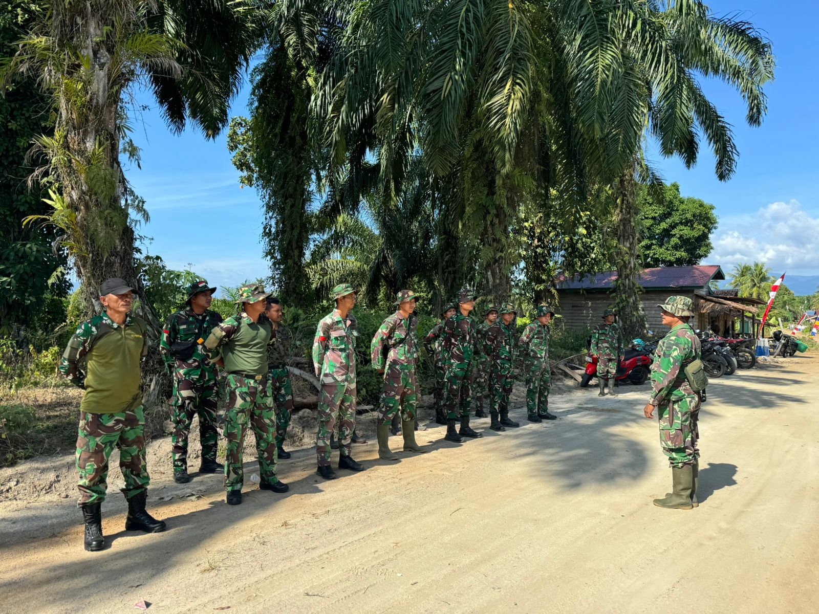 Apel Pagi Awali Aktivitas Satgas Kodim 0204/DS di Lokasi TMMD