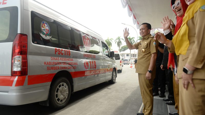 Pj Gubernur Sumut Agus Fatoni Lepas Parade Ambulans, Siap Tangani Kejadian Darurat Selama PON XXI