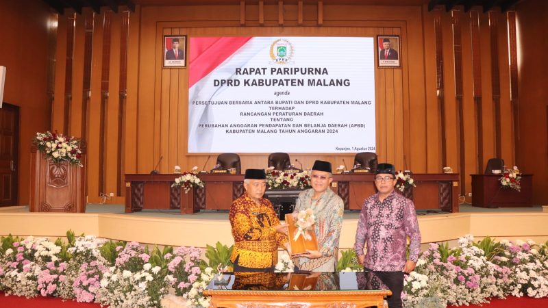 Persetujuan Antara Bupati Malang Dan DPRD Pada RPD Tentang Perubahan APBD TA 2024