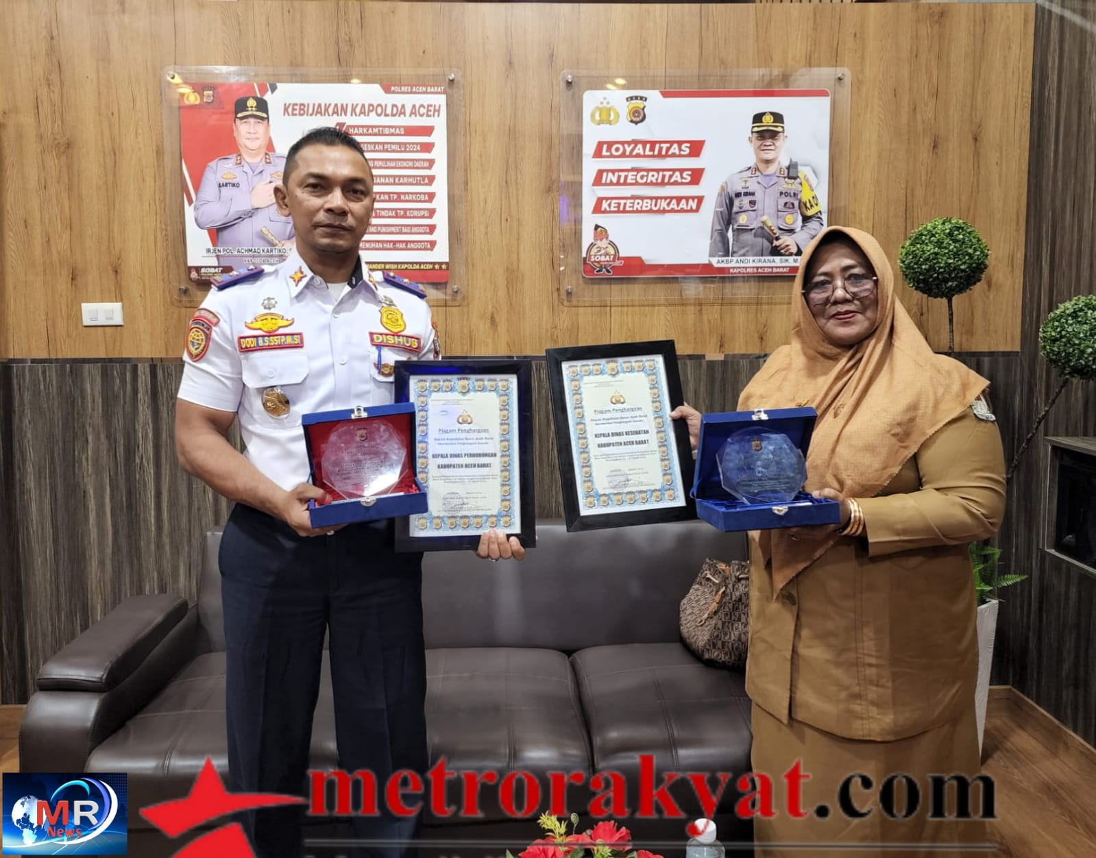 Dishub dan Dinkes Terima Penghargaan dari Polres pada Peringatan Hari Bhayangkara ke-78 Aceh Barat