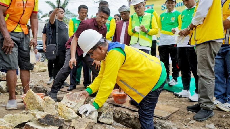 Bupati Radiapoh Hasiolan Sinaga Letakkan Batu Pertama Pembangunan Gedung FKUB Simalungun