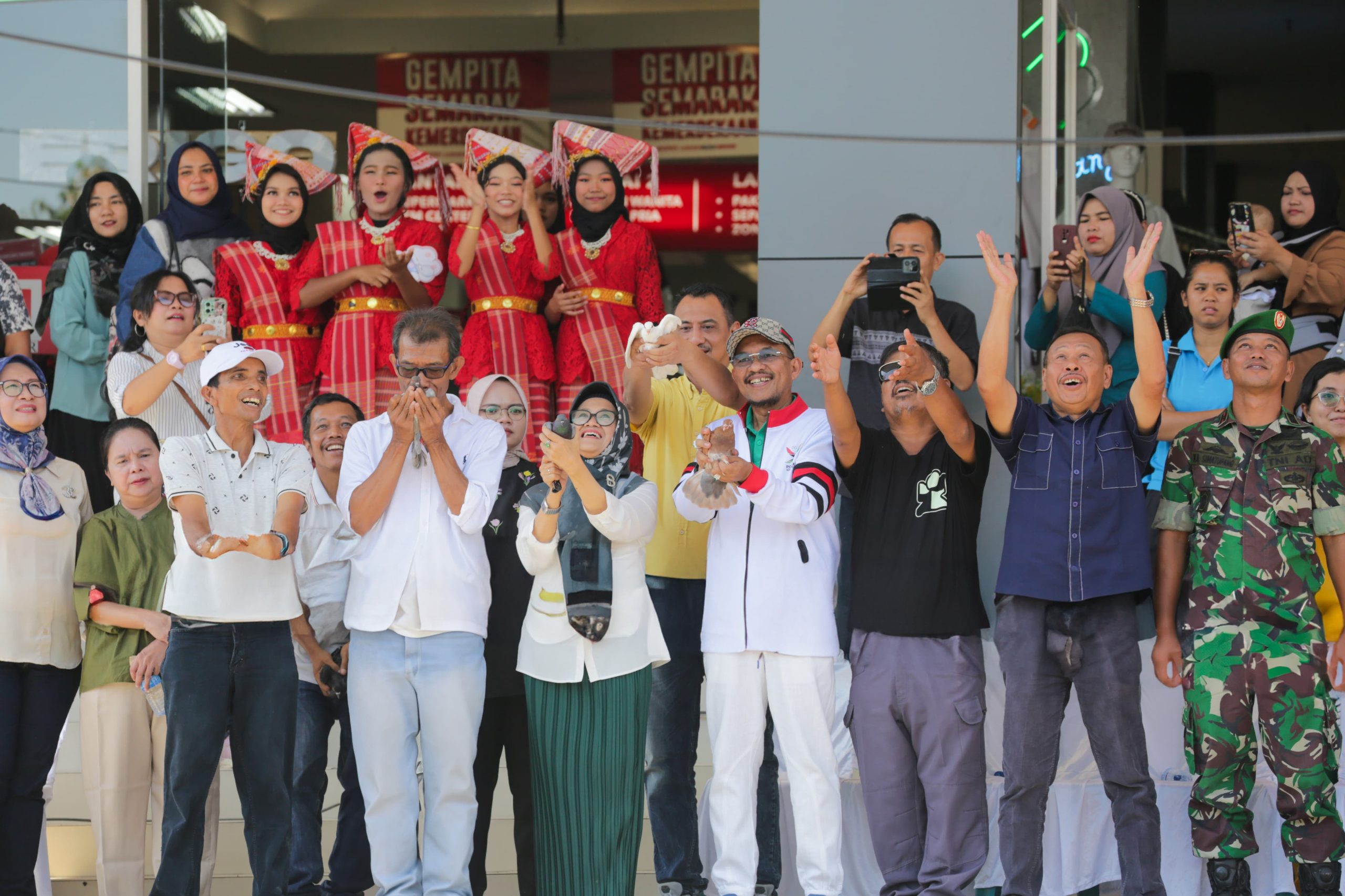 Wali Kota Susanti Hadiri Acara Turnamen Catur dan Lomba Kegiatan Baris Berbaris (LKBB)