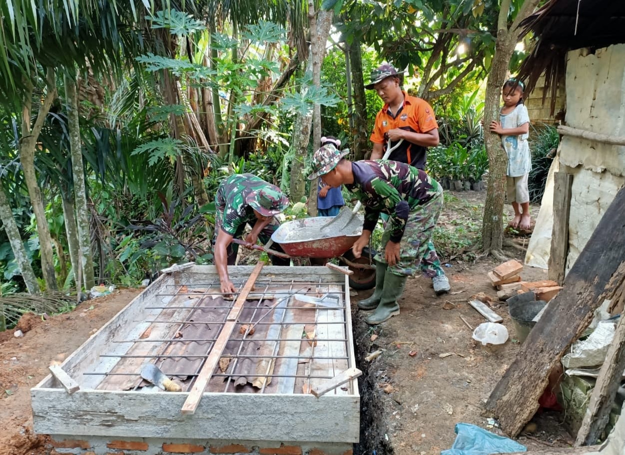Satgas TMMD 121 Kodim 0204/DS Rampungkan Septic Tank di RTLH