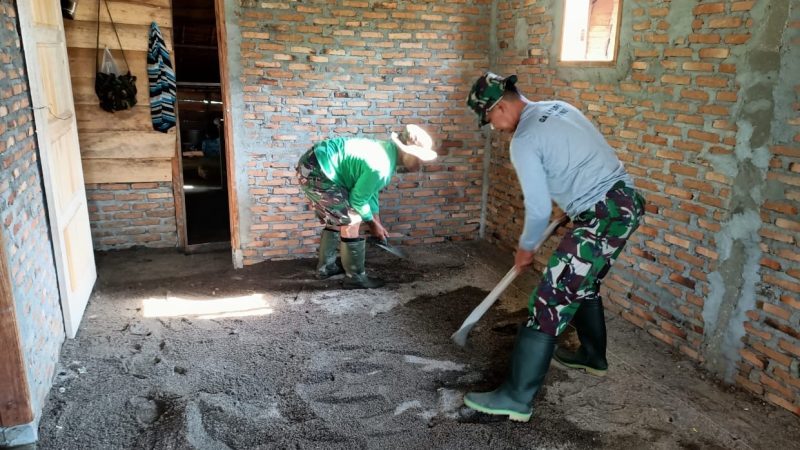 Lantai RTLH Diganti Satgas TMMD 121 Kodim 0204/DS dengan Semen Cor