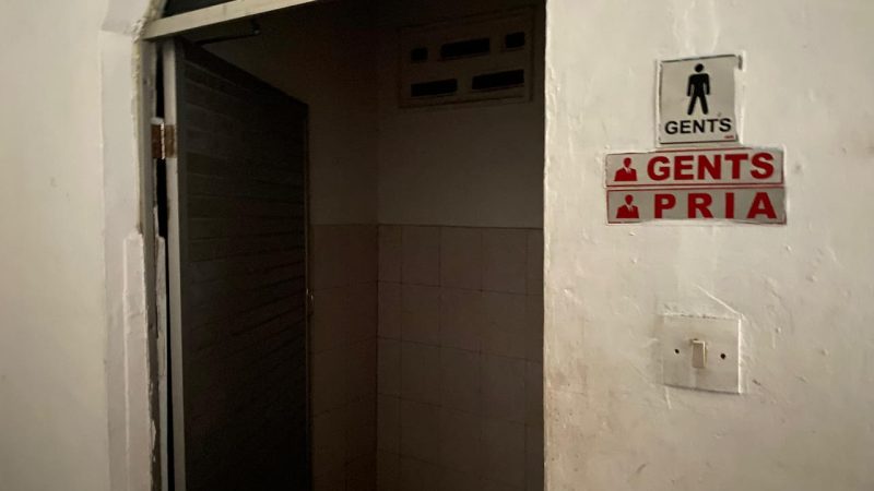 Parah, Toilet Satlantas Polrestabes Medan Gelap Gulita