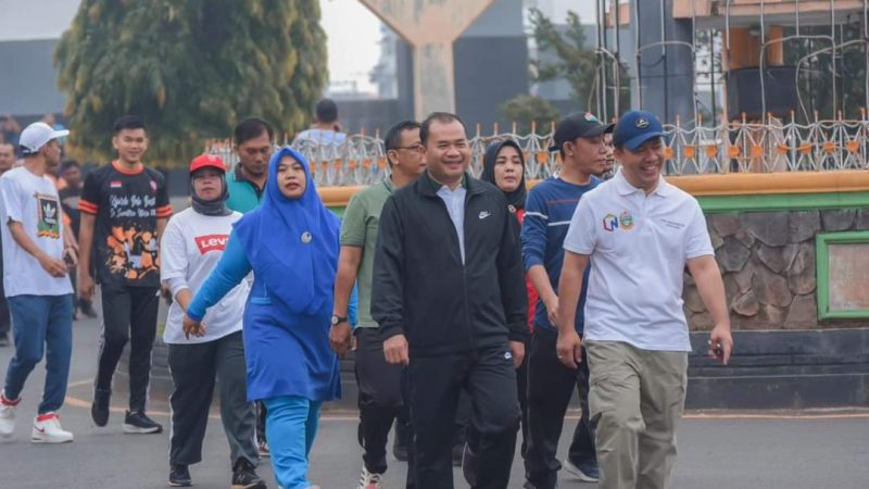 Penjabat H .Timur Gerak jalan bersama Asn Pemko Padangsidimpuan
