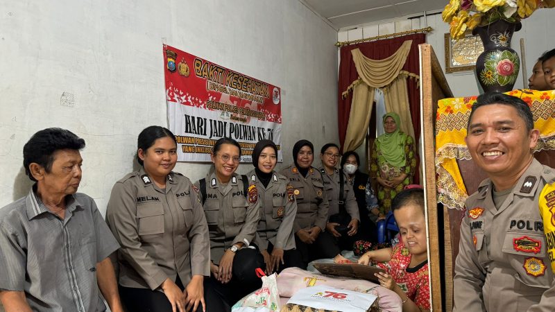 Dalam Rangka Sambut Hari Jadi Polwan ke-76, Polwan Polres Pematangsiantar Kunjungi Kediaman Penderita Hidrosefalus