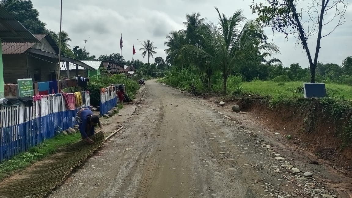 Tuntas 100 Persen, TMMD Buka Askes Jalan Mulus ke Dusun Surbakti