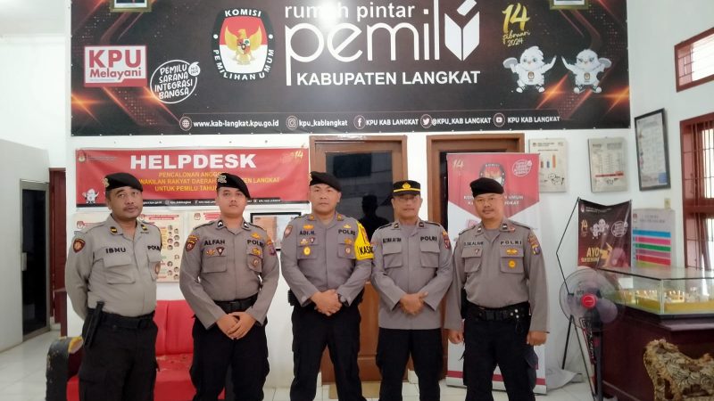 Polres Langkat Perketat Pengamanan di Kantor KPU , Jelang Pilkada Serentak Tahun 2024