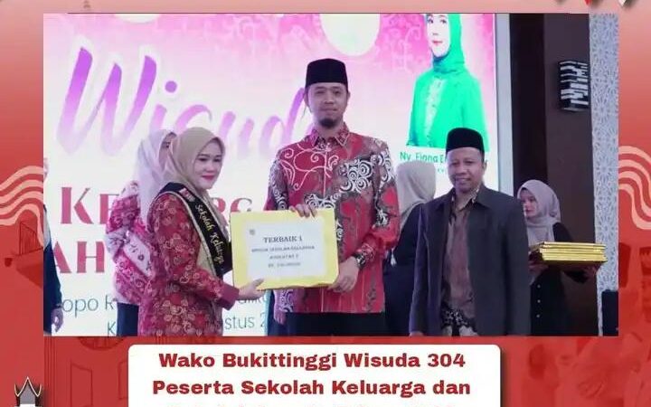 Wako Bukittinggi Wisuda 304 Peserta Sekolah Keluarga dan Sekolah Lansia Tahun 2024