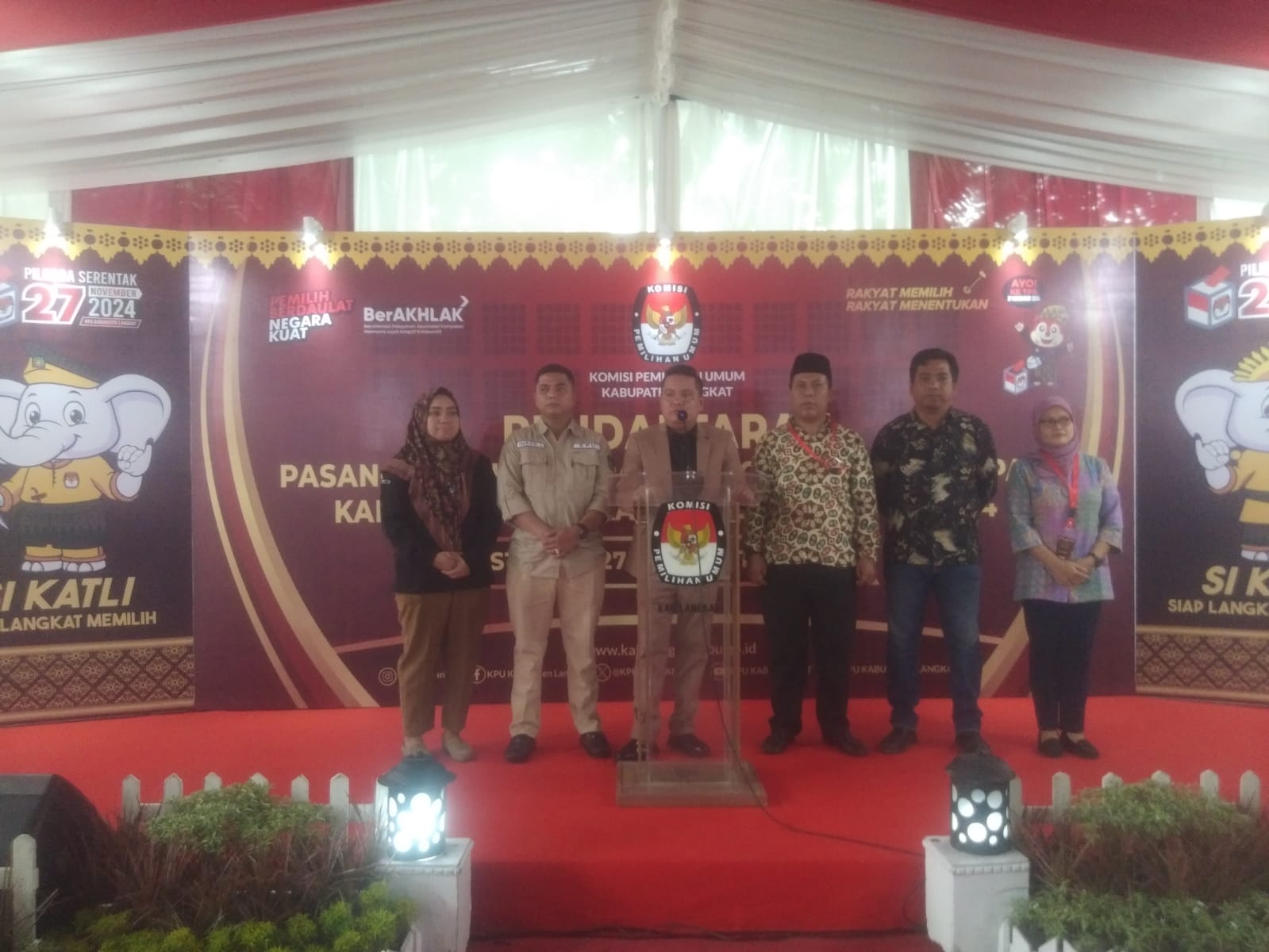 KPU Langkat Terima Pendaftaran Satu Paslon Bupati Dan Wakil Bupati Di Hari Kedua