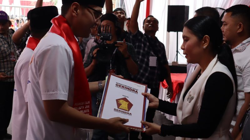 Ketua KPU Kota Medan Terima Pendaftaran Paslon Walikota dan Wakil Walikota Medan