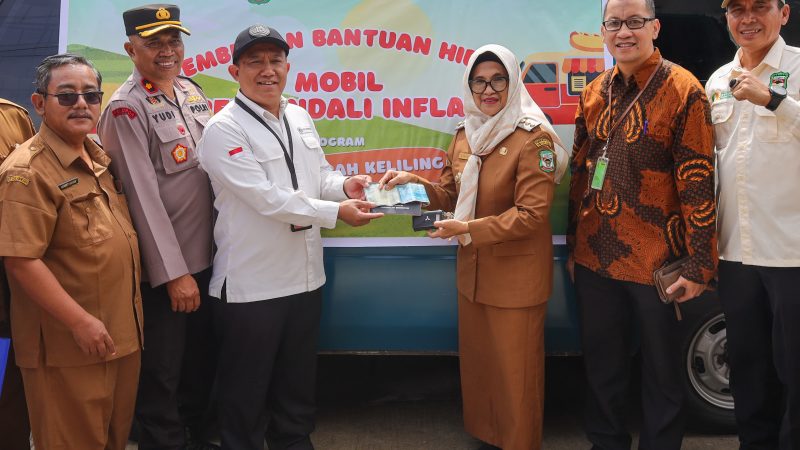 Wali Kota dr Susanti Hadiri Acara Peresmian Kios Pangan Kota Pematangsiantar Tahun 2024 dan Menerima Hibah dari Bank Indonesia