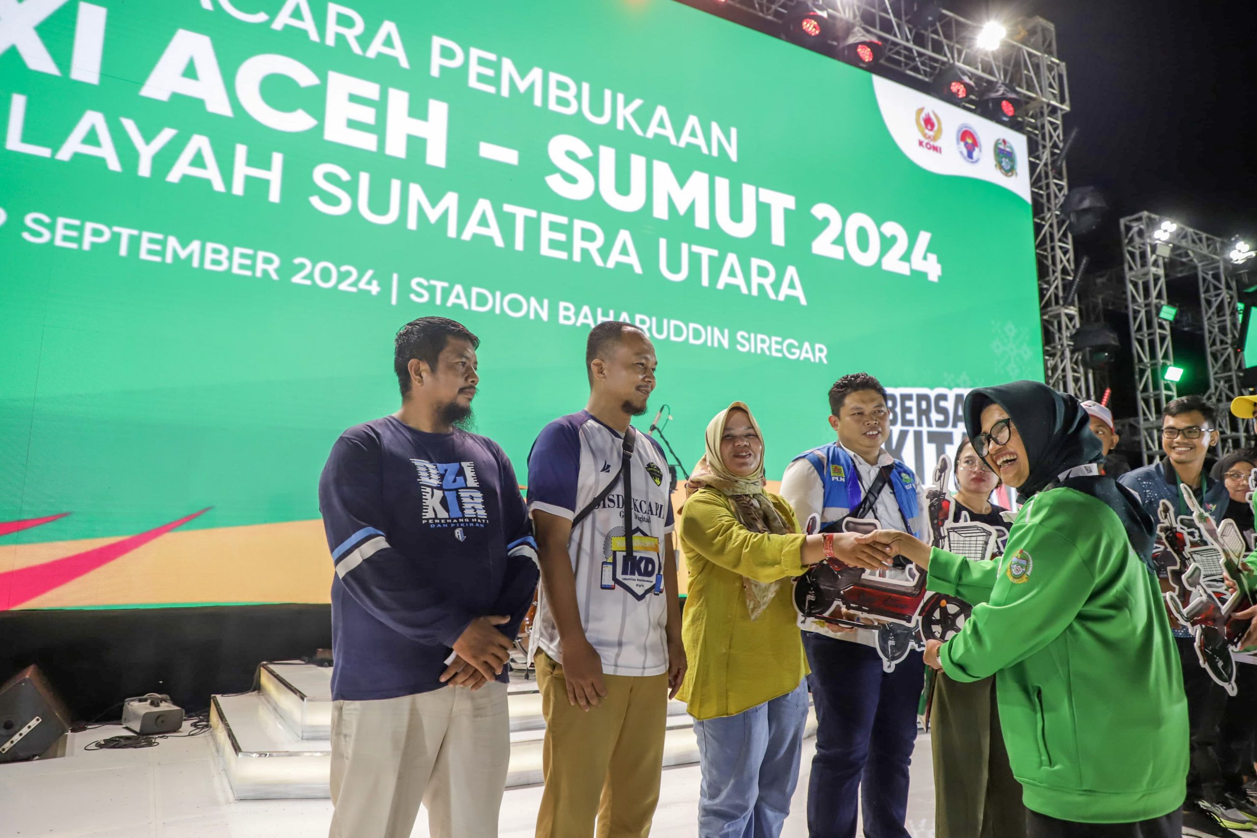 Wali Kota Pematangsiantar Hadiri Upacara Pembukaan PON XXI Tahun 2024 Wilayah Sumatera Utara