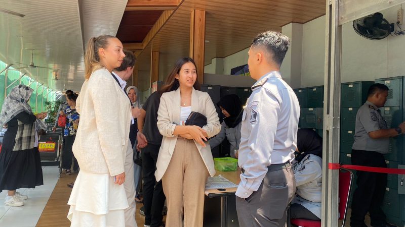 Kunjungan Konsular Kedutaan Besar Inggris, Lapas Kelas I Cipinang Mendapat Apresiasi Baik Atas Pelaksanaan Pemenuhan Hak Narapidana