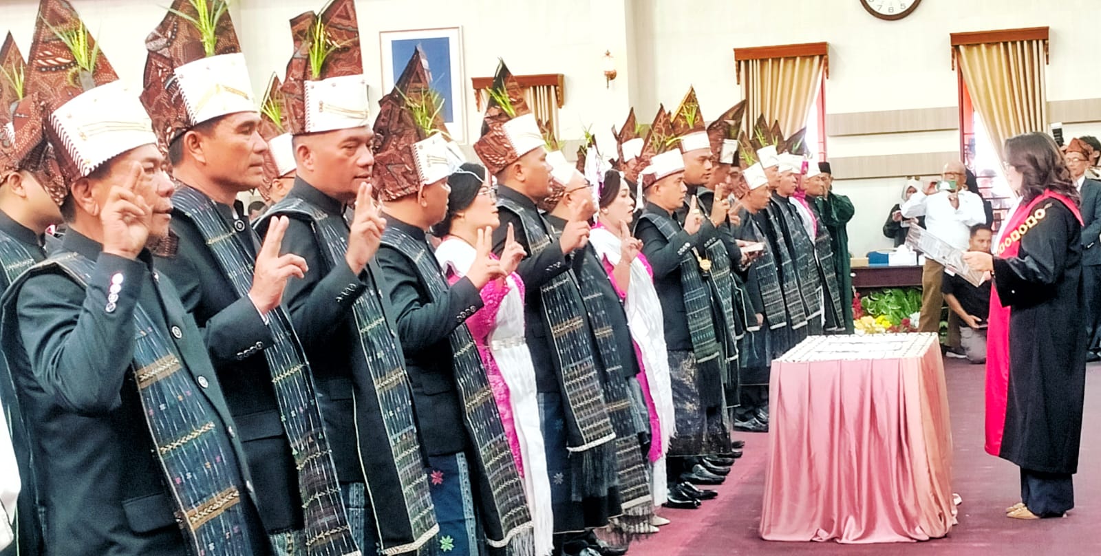 50 Anggota DPRD Simalungun Masa Jabatan 2024-2029 Ucapkan Sumpah/Janji
