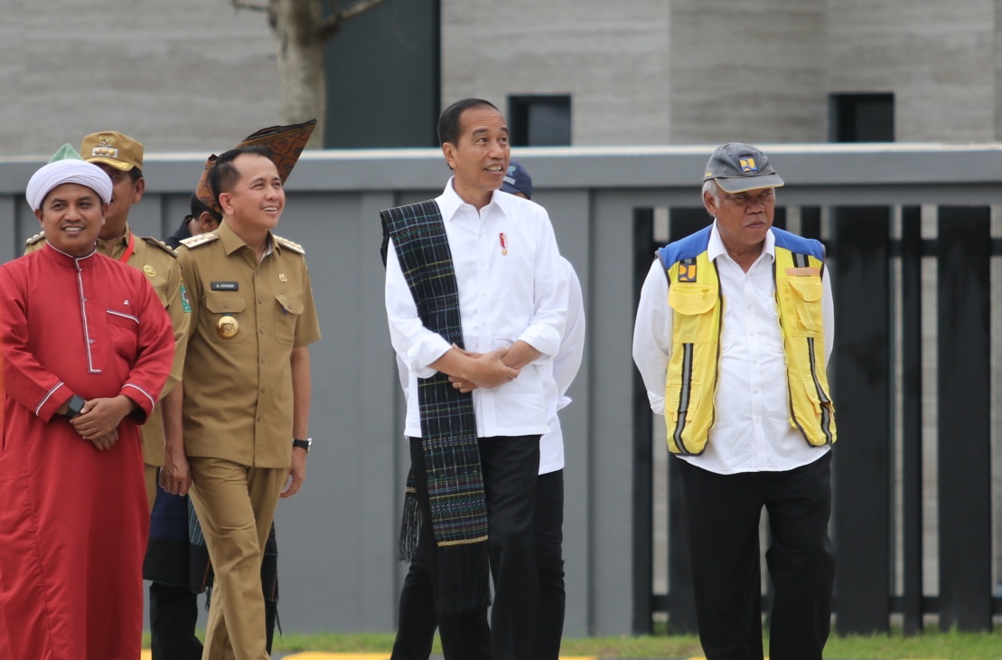 Pj Gubernur Sumut Fatoni Dampingi Presiden Jokowi Resmikan 3 Seksi Pada Ruas Tol
