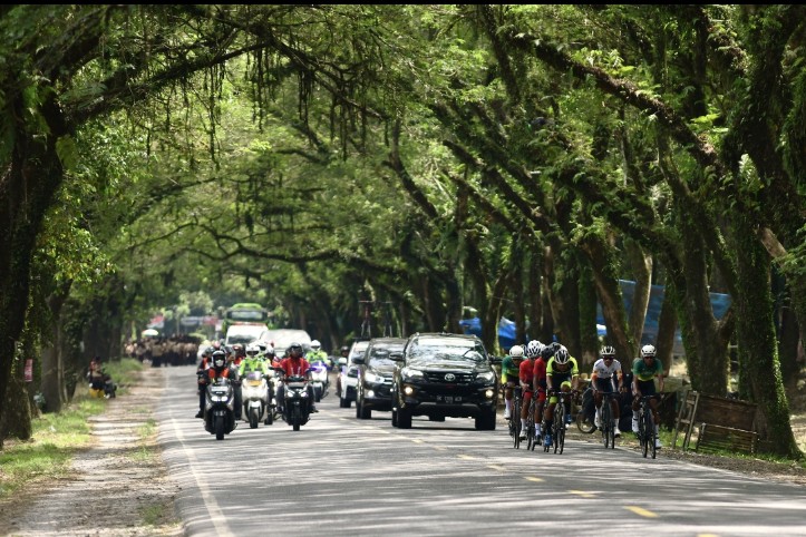 26 Atlet Cabor Balap Sepeda Road Race Taklukan Jalan Lintas Serdang Bedagai-Parapat