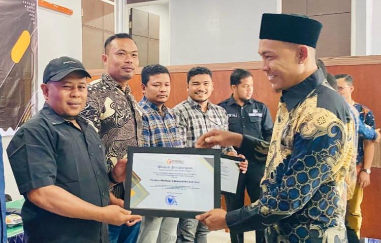 PWI Aceh Barat Terima Penghargaan dari Bawaslu