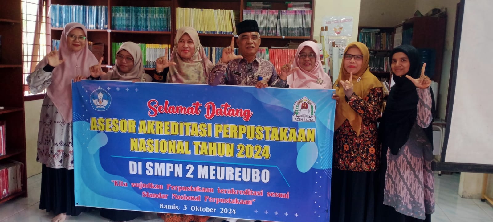 Tim Asesor Akreditasi Perpustakaan Nasional Kunjungi SMPN 2 Meureubo