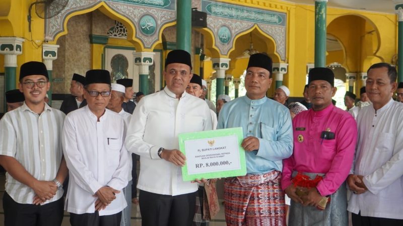 Pj. Bupati Langkat Faisal Hasrimy Gelar Safari Jumat: Pererat Silaturahmi Dan Tingkatkan Keimanan Masyarakat