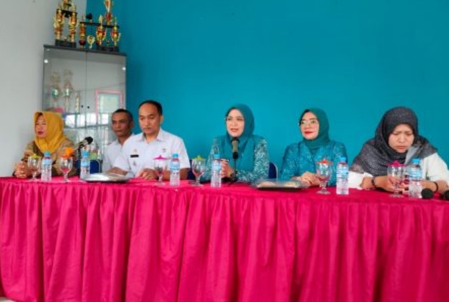 Persiapan Lomba HKG Tingkat Provinsi, Pj Ketua PKK Kota Pangkalpinang Beri Pembinaan ke Kader-Kader