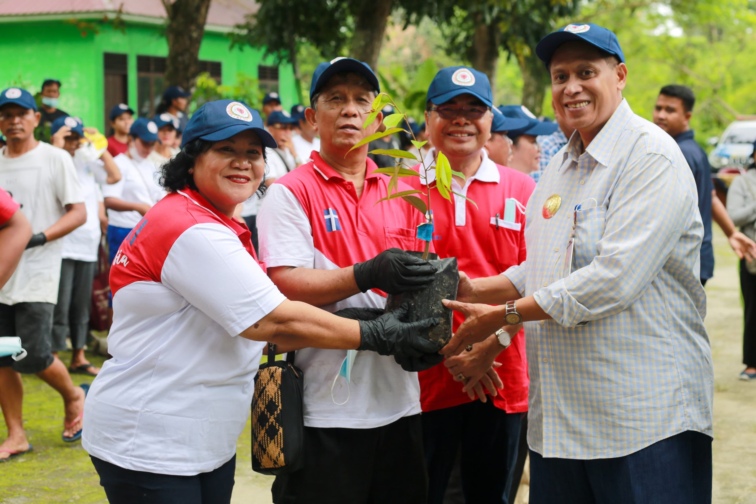 Pjs Wali Kota Pematangsiantar bersama Pemimpin Gereja Laksanakan Kerja Bakti Sambut Peringatan Hari Reformasi Gereja ke-507