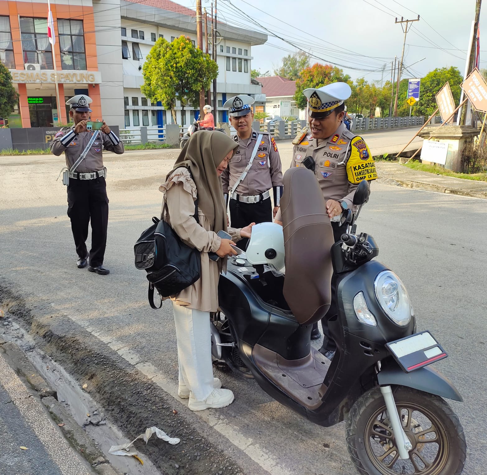 Kasat Lantas Polres Inhu Turun Langsung Operasi Zebra LK 2024, Ini Hasilnya