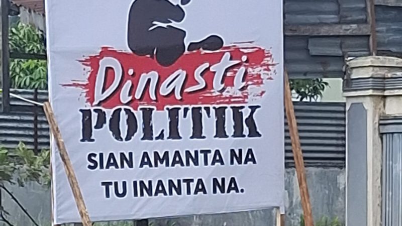 Bawaslu Taput Diminta Segera Copot dan Proses Hukum Baliho Bernada Hasutan dan Kampanye Hitam