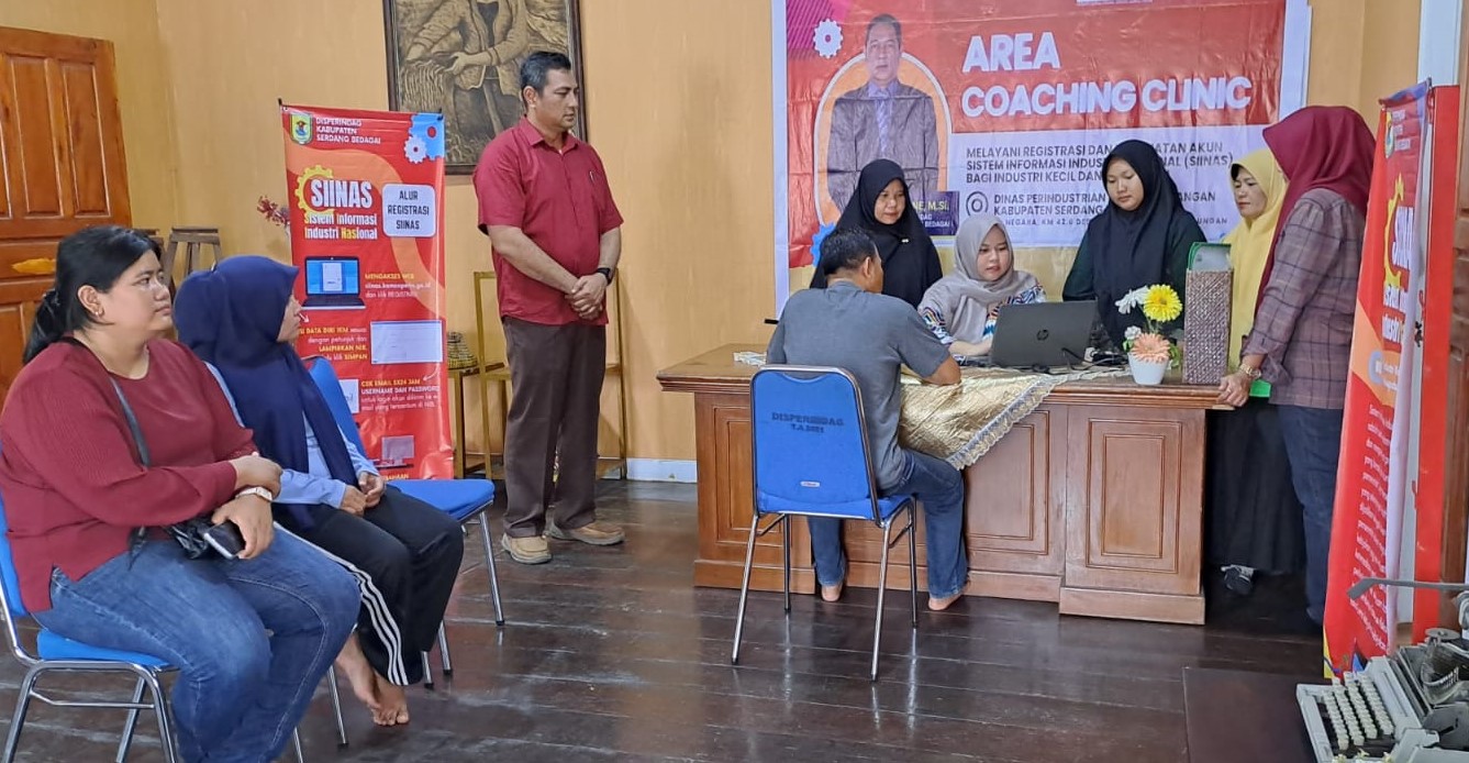 Pemkab Sergai Launching Sarana Coaching Clinic SIINAS Disperindag