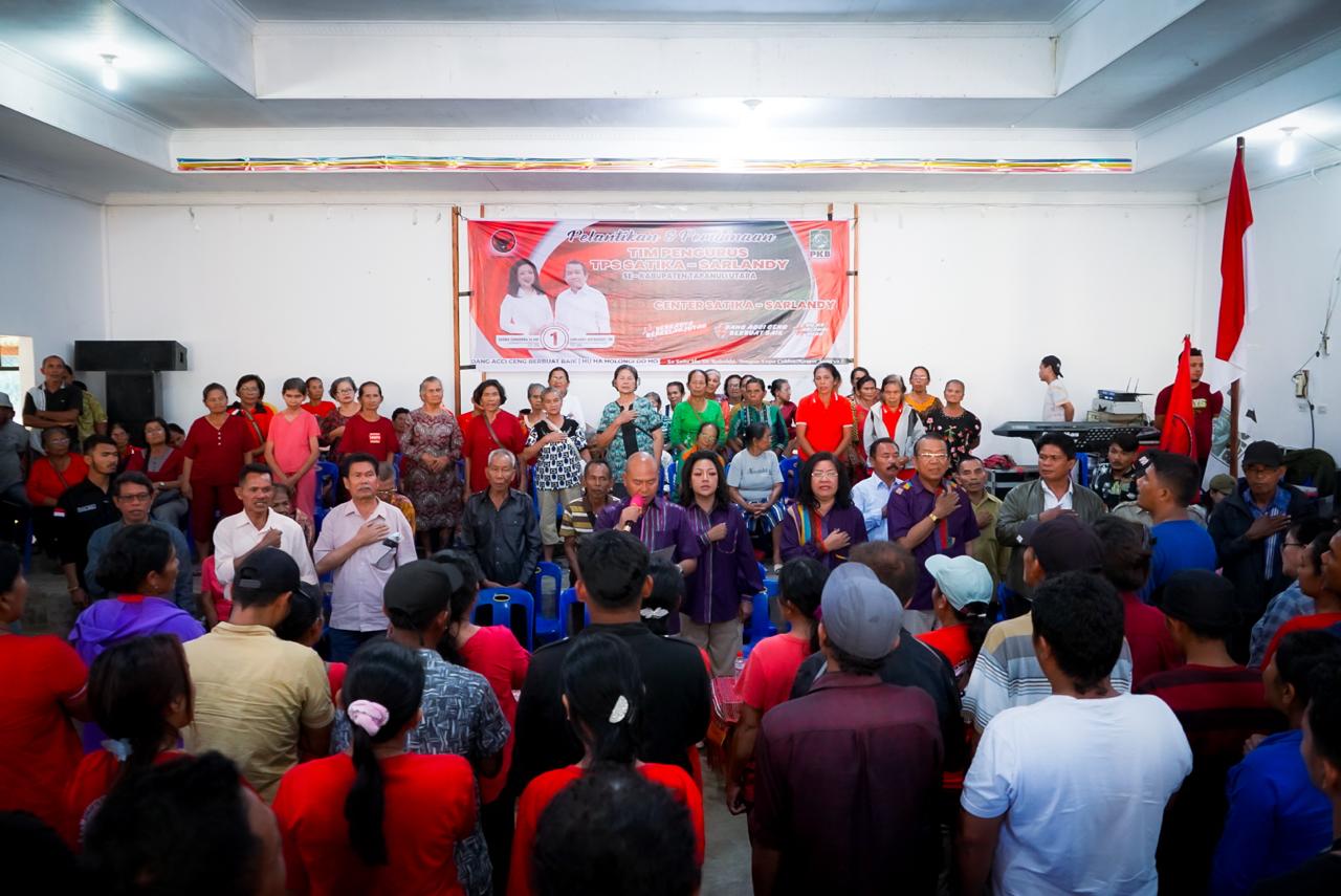 Warga Desa Adian Koting Julu Beri Dukungan Penuh Menangkan Satika-Sarlandy