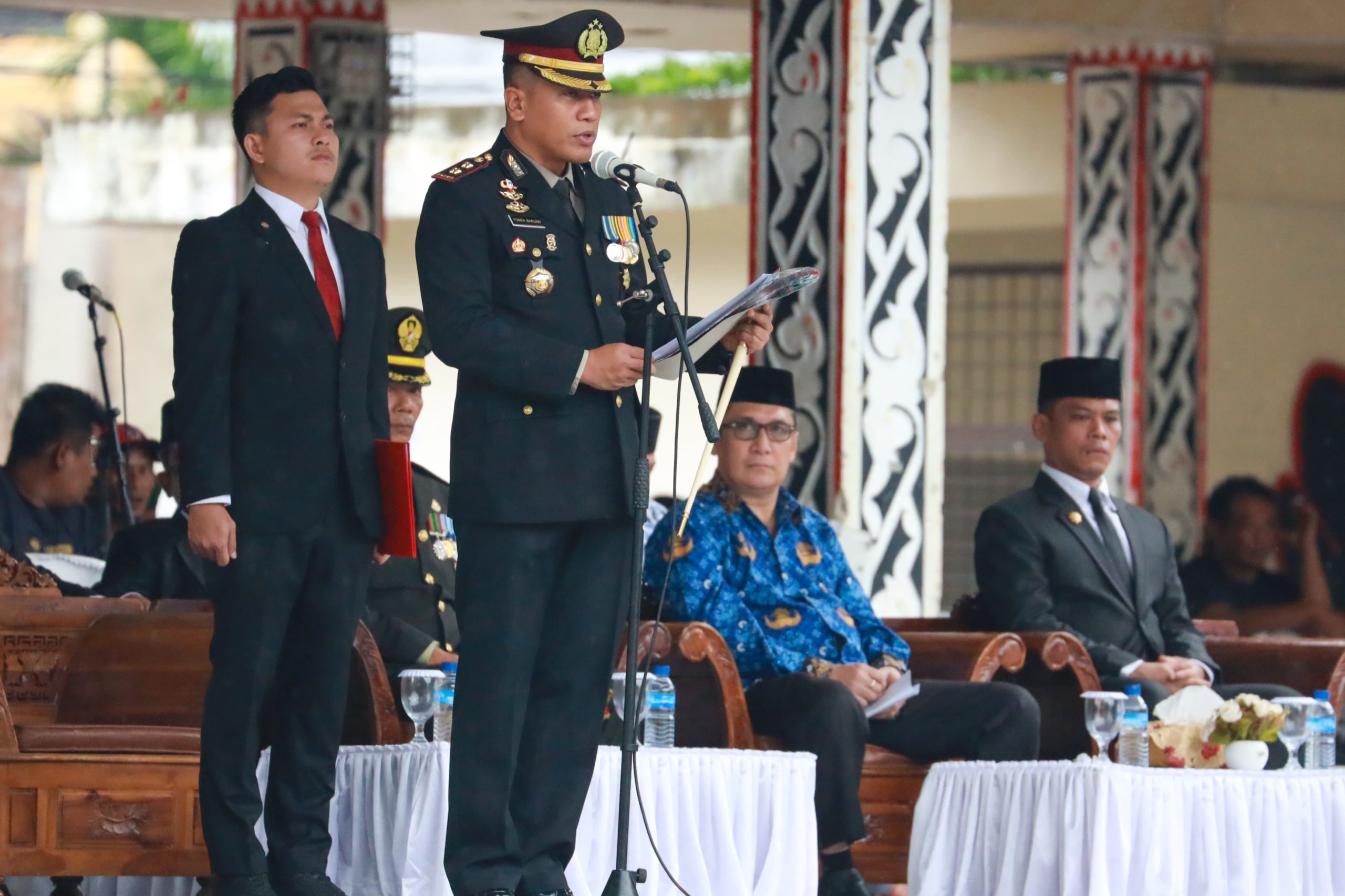 Sekda dan Pimpinan OPD Pemko Pematangsianțar Ikuti Upacara Peringatan Hari Pahlawan Tahun 2024