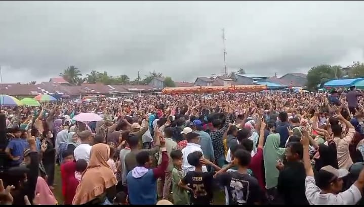 Kampanye Akbar Muhammad Nasrun Mikaris dan Nusar Amin Disambut Ribuan Massa di Simeulue Tengah
