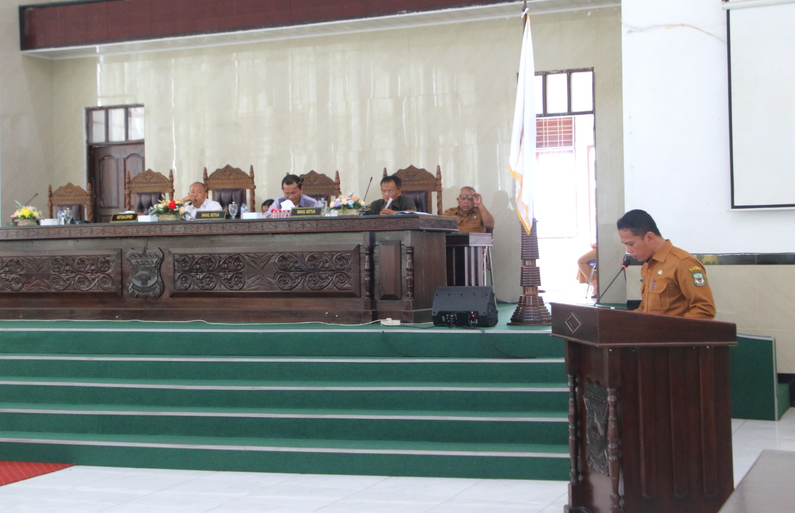 Pjs Wali Kota Diwakili Sekda Sampaikan Pengantar Nota Keuangan Wali Kota Atas Ranperda Kota Pematangsiantar tentang APBD Tahun Anggaran (TA)