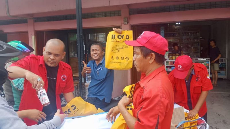 Agus Setiawan, Bersama DPC dan PAC PDIP Kecamatan Medan Kota Ajak Warga Sambut Pilkada Serentak 2024 dengan Damai dan Semangat