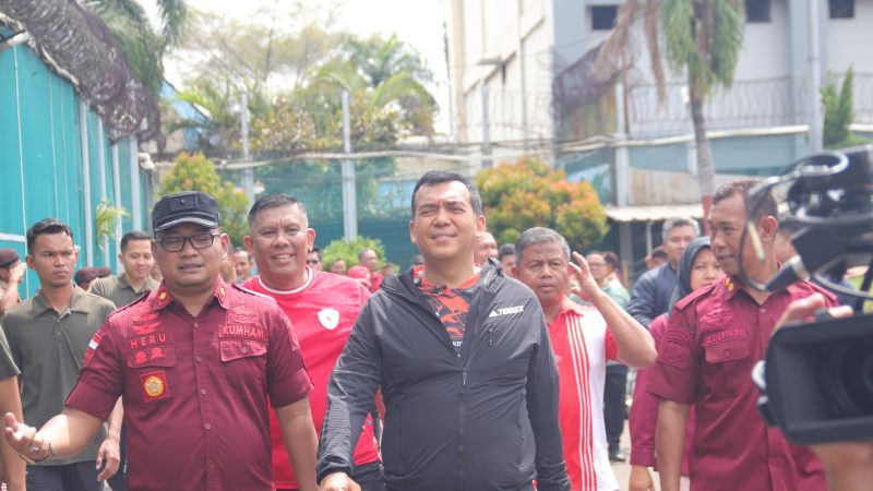Membatik Bersama Warga Binaan, Wakil Menteri Imipas Tinjau Pembinaan di Lapas Cipinang