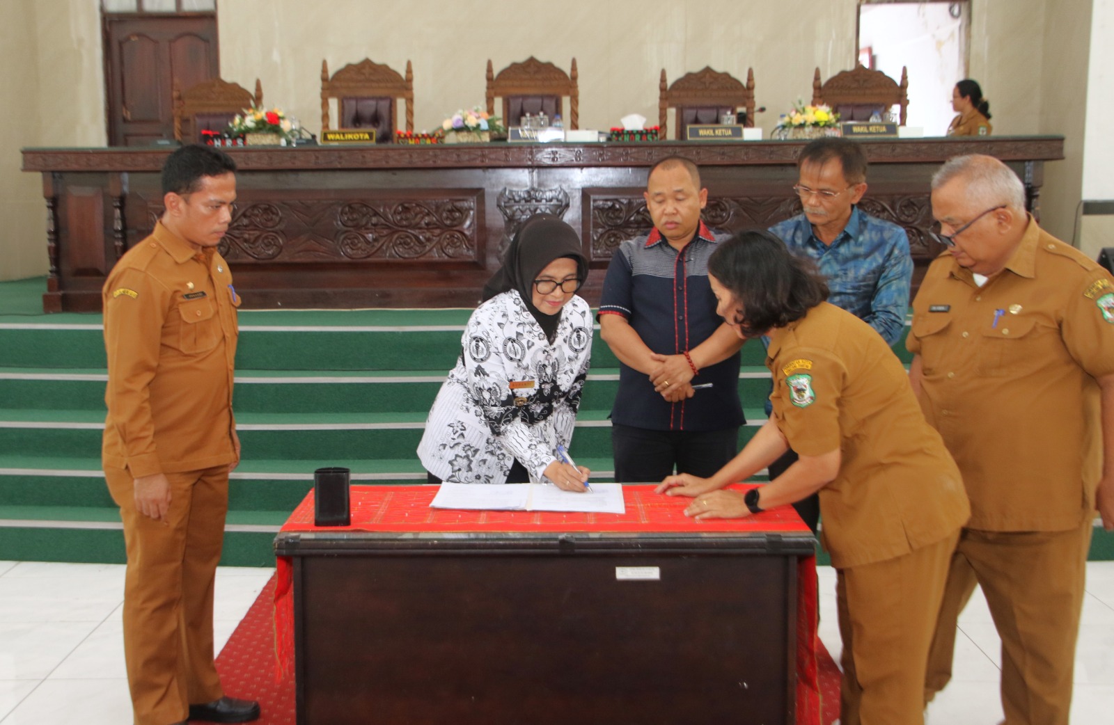 Wali dr Susanti Dewayani SpA Hadiri Paripurna III Masa Sidang I DPRD Kota Pematangsiantar TA 2024