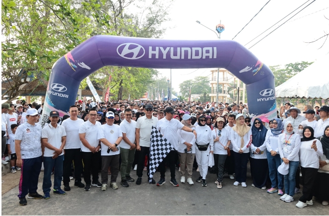 Ribuan Peserta Ramaikan Color Run Festival Layangan Kota Pangkalpinang 2024, Sekda Mie Go Kibarkan Bendera Start