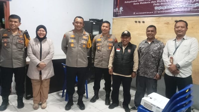 Kapolres Tanjungbalai Cek Rapat Pleno Rekapitulasi Hitung Suara Pilkada 2024 di PPK se-Kota Tanjung Balai