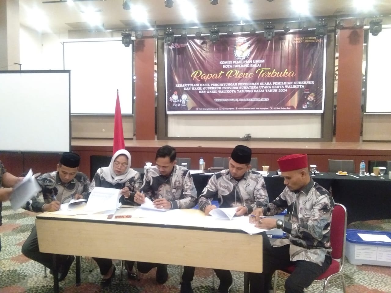 KPU Tanjungbalai Tetapkan Hasil Rekapitulasi Walikota Dan Wakil Walikota