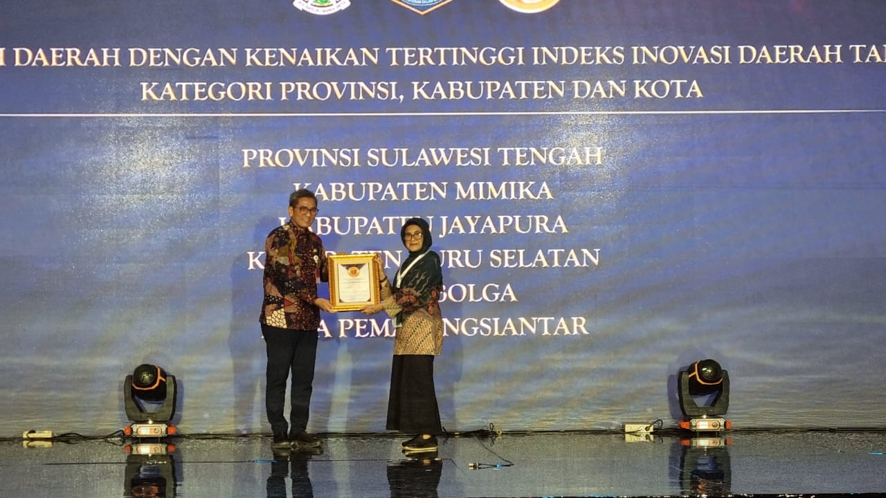 Wali Kota Pematangsianțar Terima Penghargaan Ajang Innovative Government Award (IGA) 2024