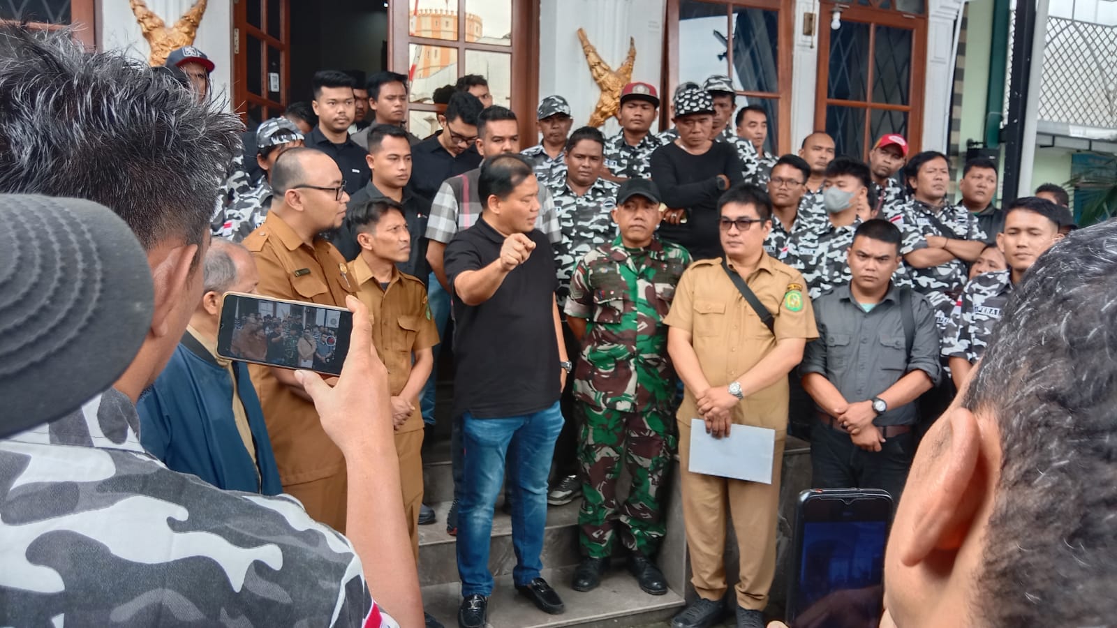 Mediasi Pemilik Ray Cafe dan Pemko Medan, Ketua DPRD Medan : Mereka Potensi Penyumbang PAD