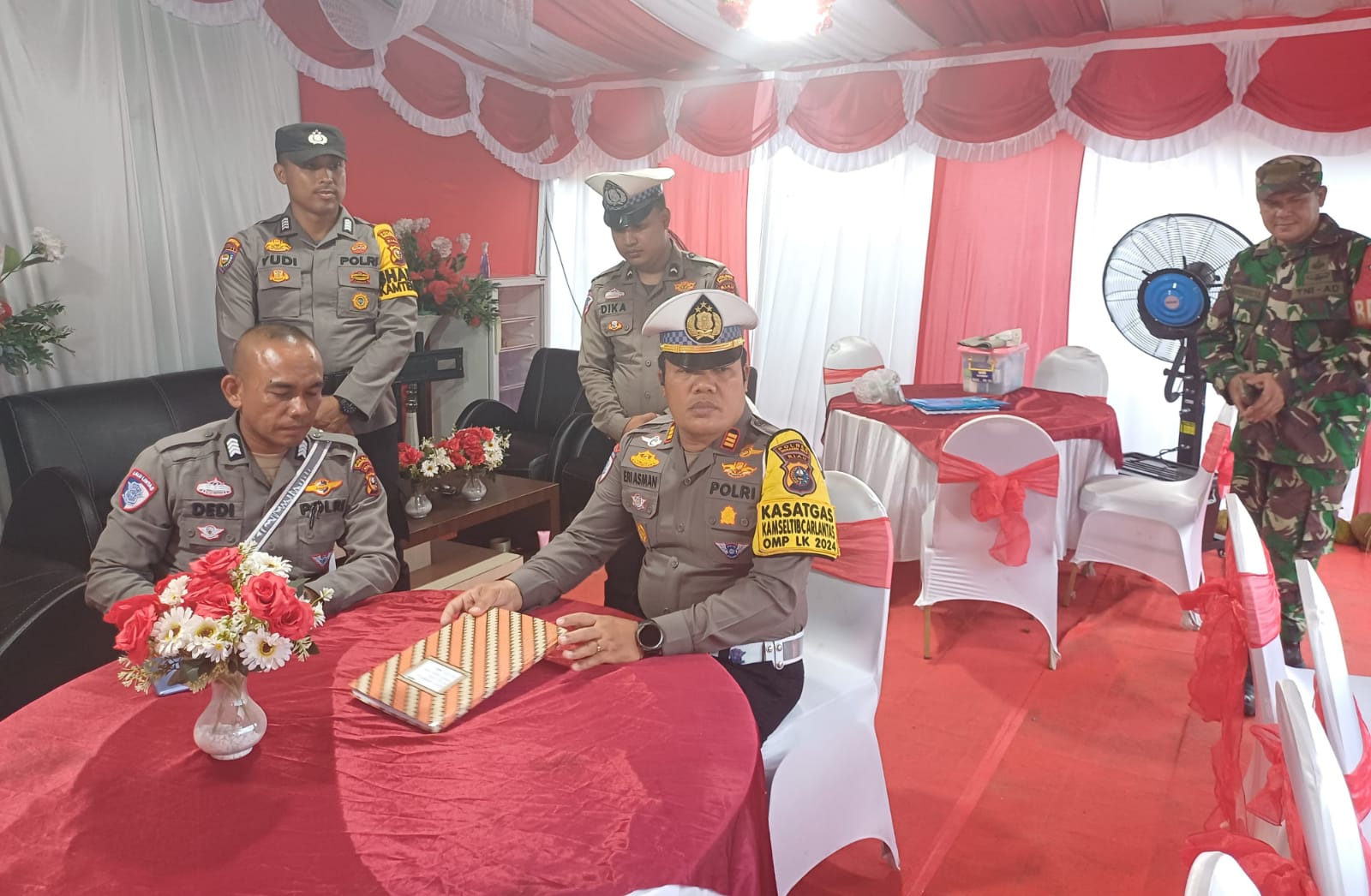 Tak Ada Istilah Hari Libur, Kasat Lantas Polres Inhu Pantau 4 Pos Nataru 