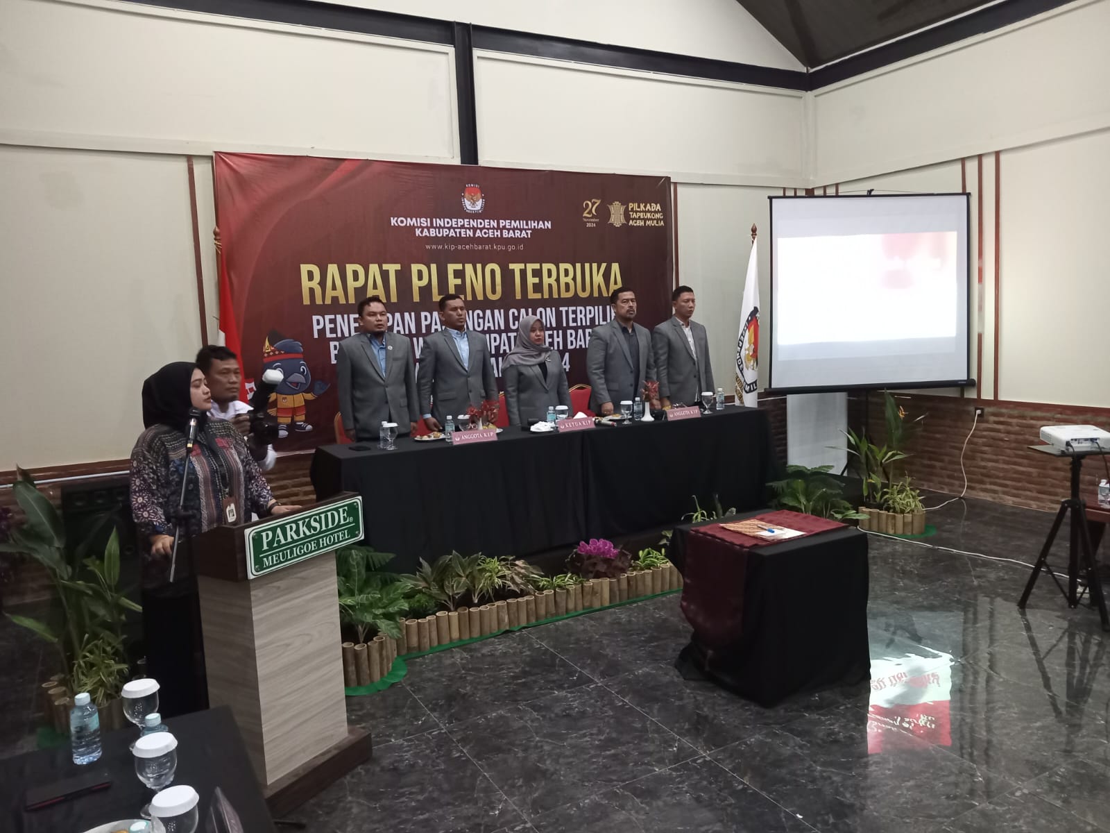KIP Aceh Barat Tetapkan Paslon. Tarmizi Said. Sebagai Bupati Aceh Barat. Masa Bakti 2025-2030