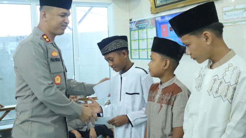 Momen Isra’ Mi’raj, Polres Inhu Santuni Anak Yatim