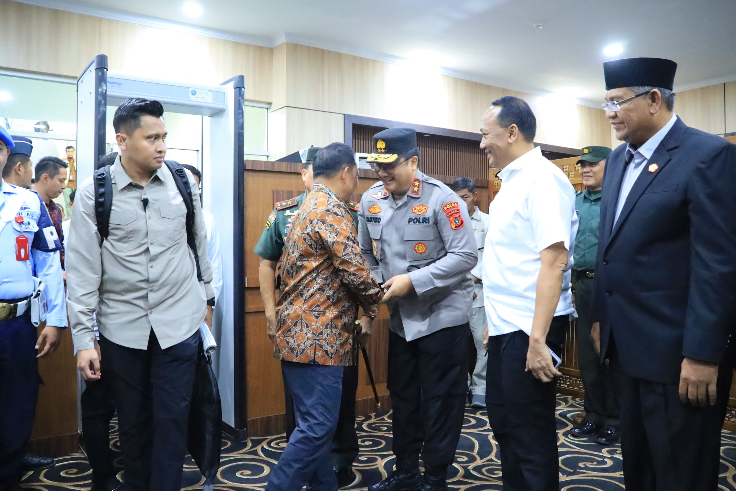 Mendagri Dan Menteri Ekonomi Kreatif RI ke Aceh Turut Disambut Kapolda Aceh