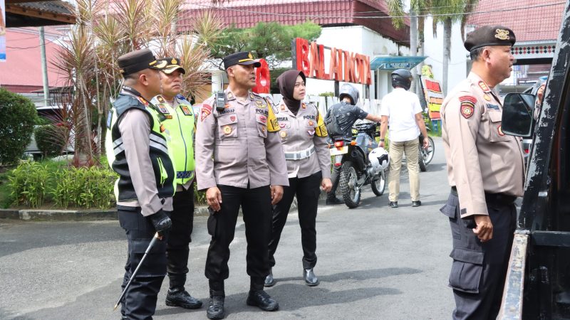 Kapolres Pematangsiantar Pimpin Patroli Skala Besar Cipta Kondisi Pelantikan Wali Kota dan Wakil Wali Kota Terpilih