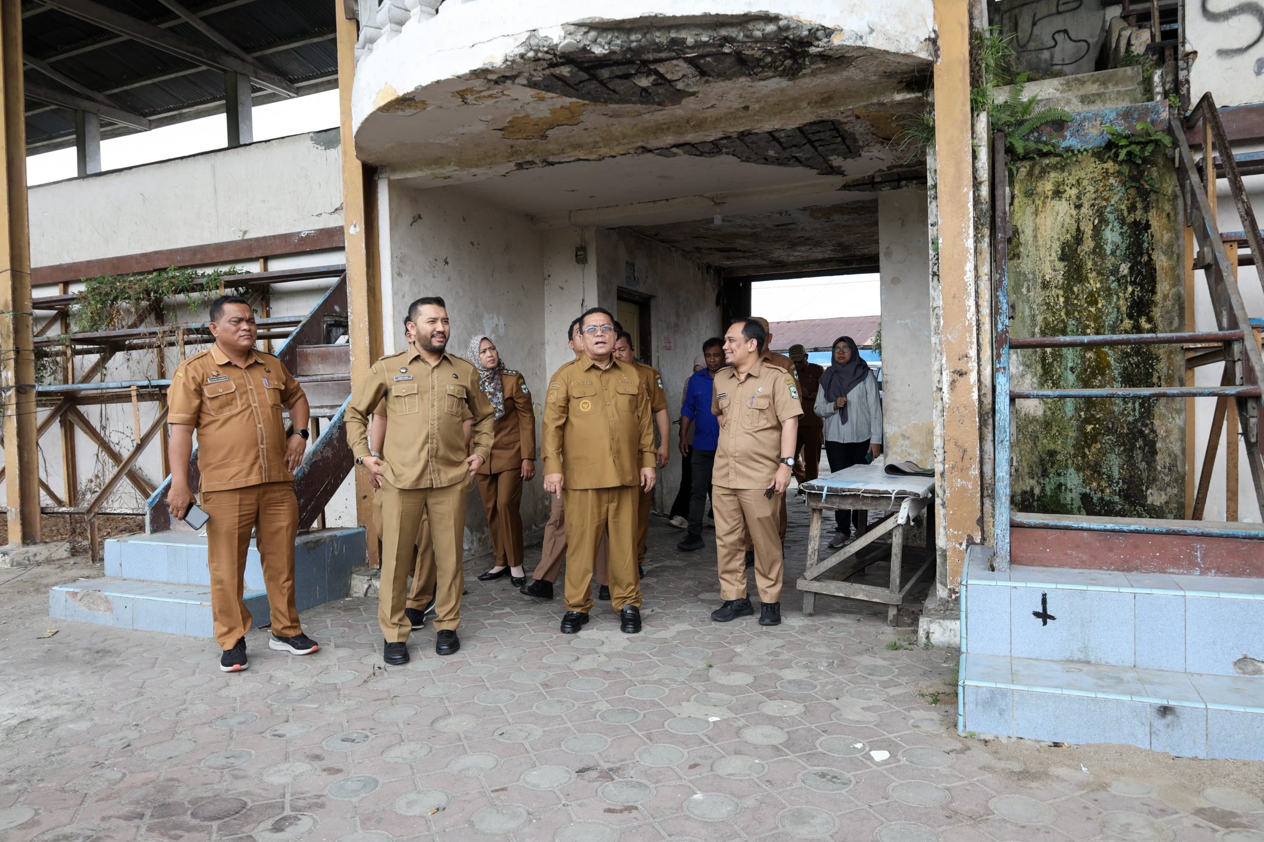 Wali Kota Pematangsiantar Wesly Silalahi SH MKn Tinjau Langsung Kondisi Stadion Sangnaualuh