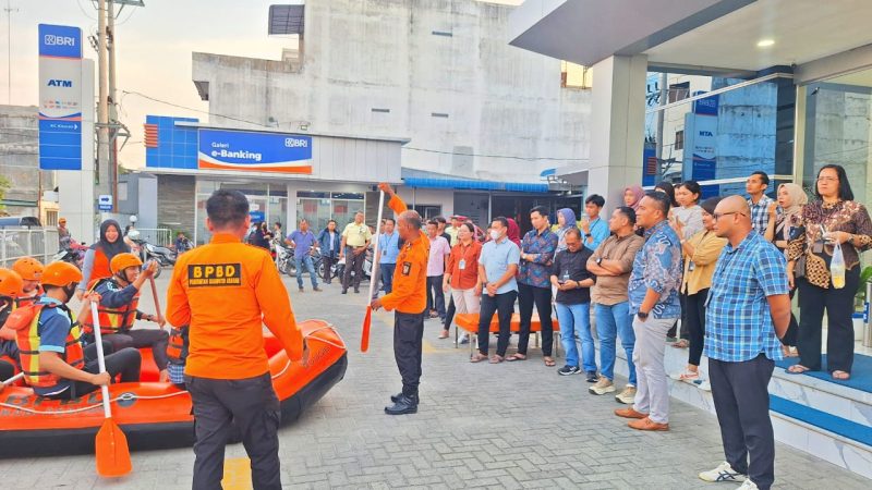 BRI Kisaran Gelar Sosialisasi Pencegahan dan Kesiapsiagaan Bencana Banjir Untuk Pekerja